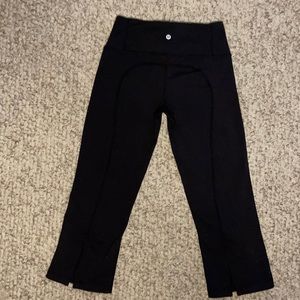 Lululemon Athletica capris leggings